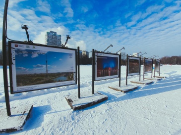 На Ангарских прудах открылась посвященная телебашне фотовыставка